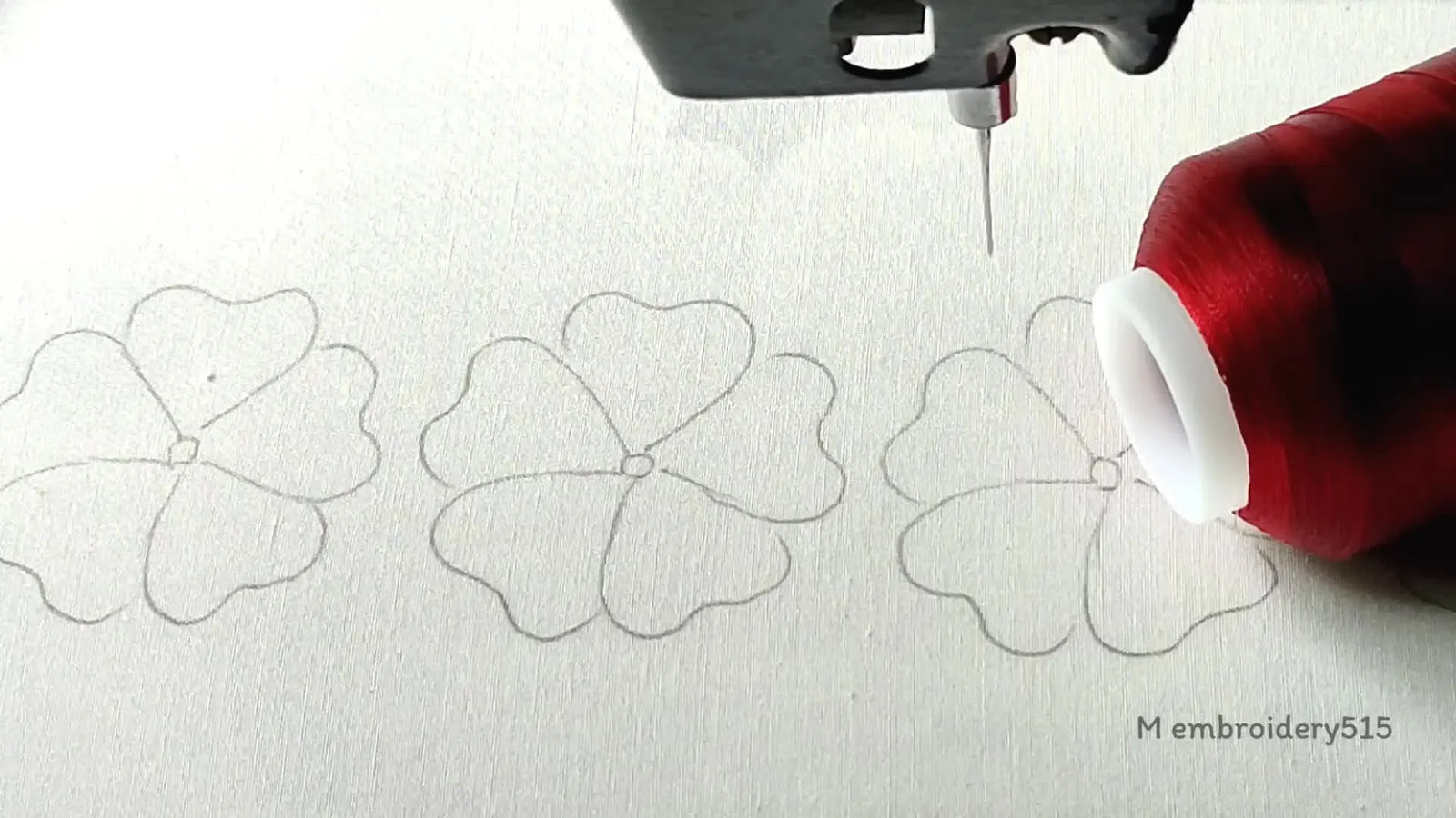 Machine Embroidery: 4 Flower Fill Techniques (Satin, Striped, Solid, Zigzag) + Gold Outlines