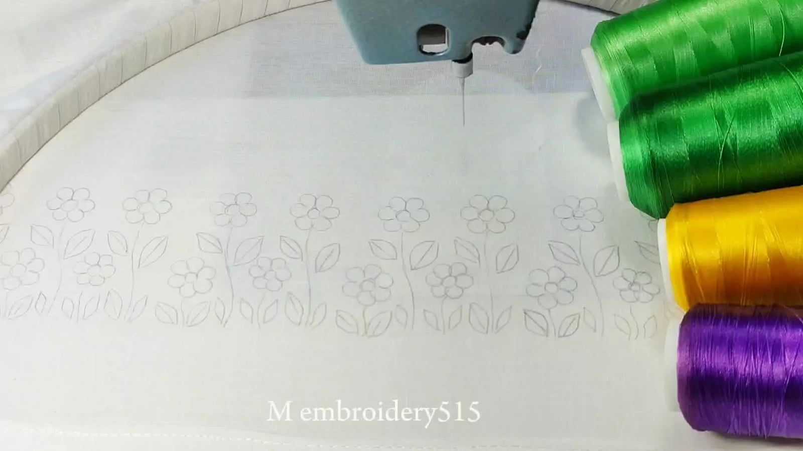 Create a Floral Border with Free-Motion Machine Embroidery (Zigzag Leaves + Straight-Stitch Petals)