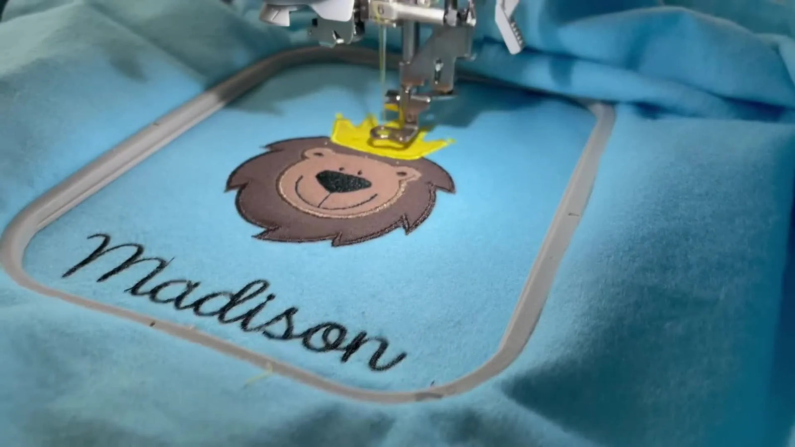 Clean Appliqué on a Brother PE550D: The Heat n Bond + Curved-Scissor Workflow That Stops Fraying (Even on Baby Blankets)