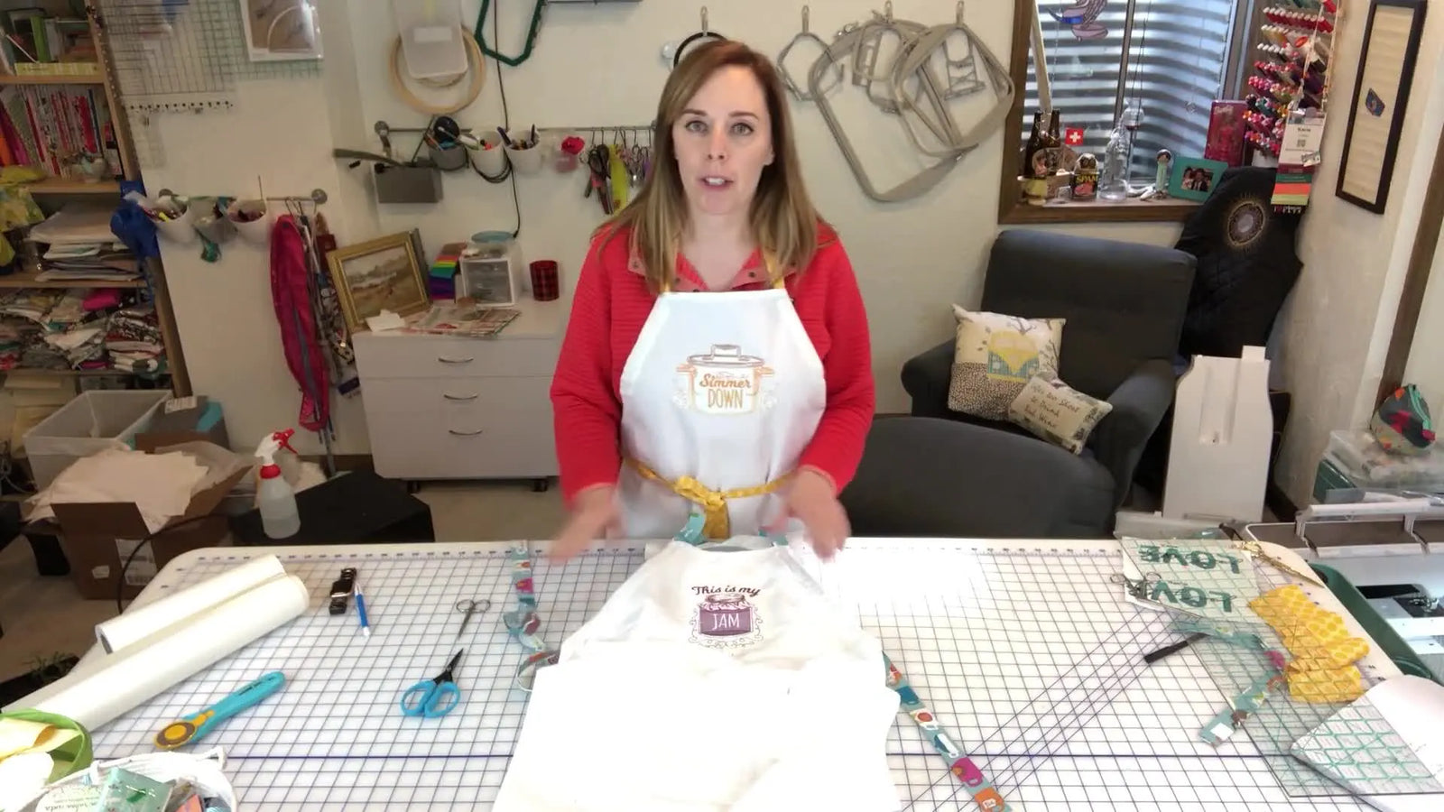 Tea Towel Apron + Machine Embroidery That Survives the Wash: Clean Hooping, Smart Placement, Zero Sticky Regrets