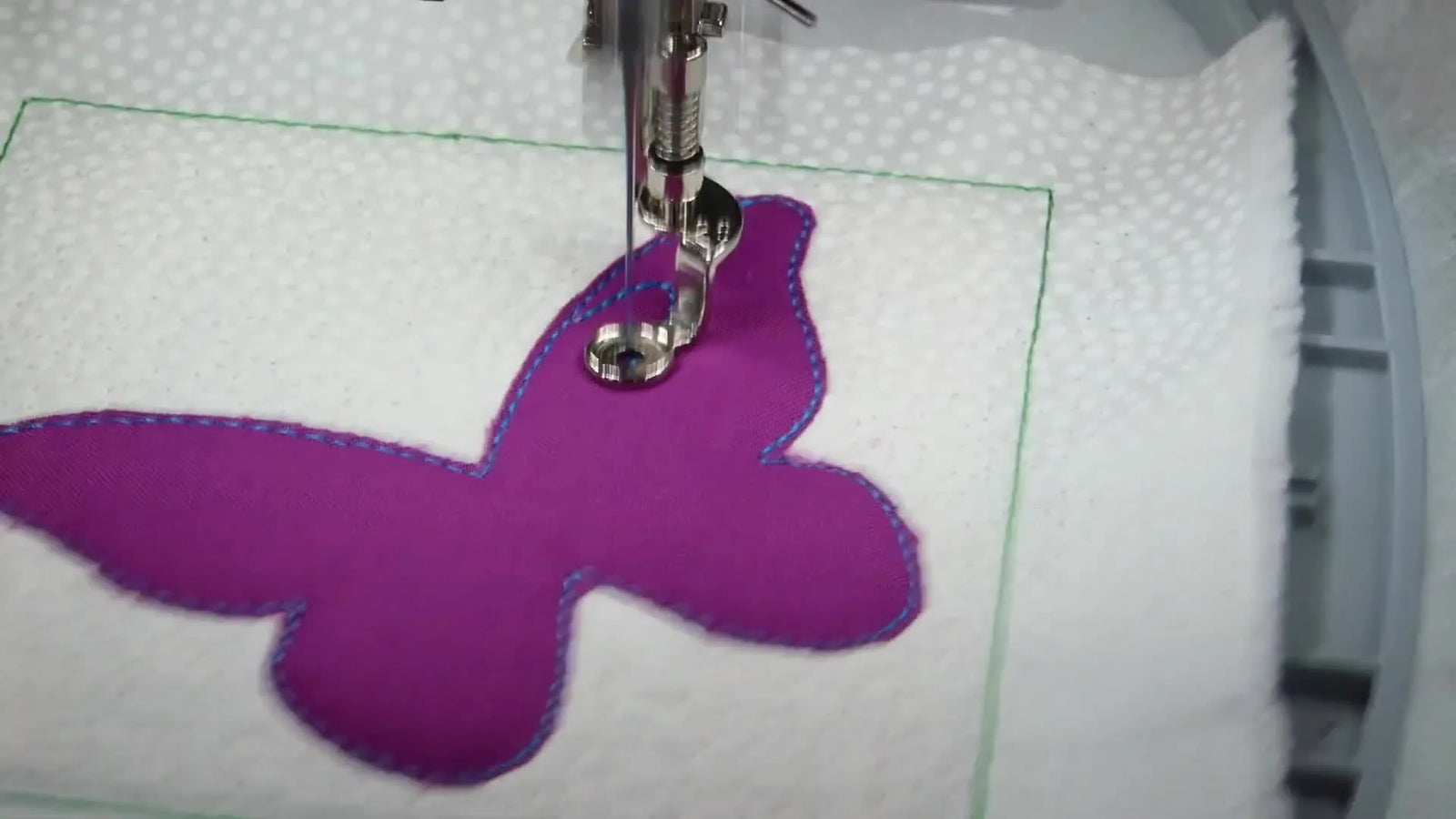 Bernina 790 PLUS Butterfly Appliqué Quilt Block: The Clean-Edge, No-Bulk Workflow (and the Trimming Moves That Make It)