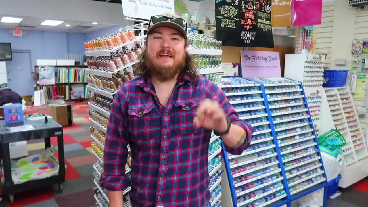 10 Christmas Gifts Sewers & Embroiderers Actually Use (and the 2 That Quietly Save Your Hands)