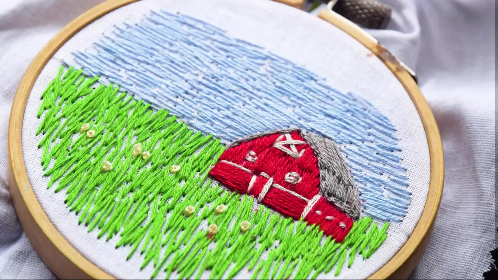 Embroider a Charming Barn & Fields Scene: A Step-by-Step Guide