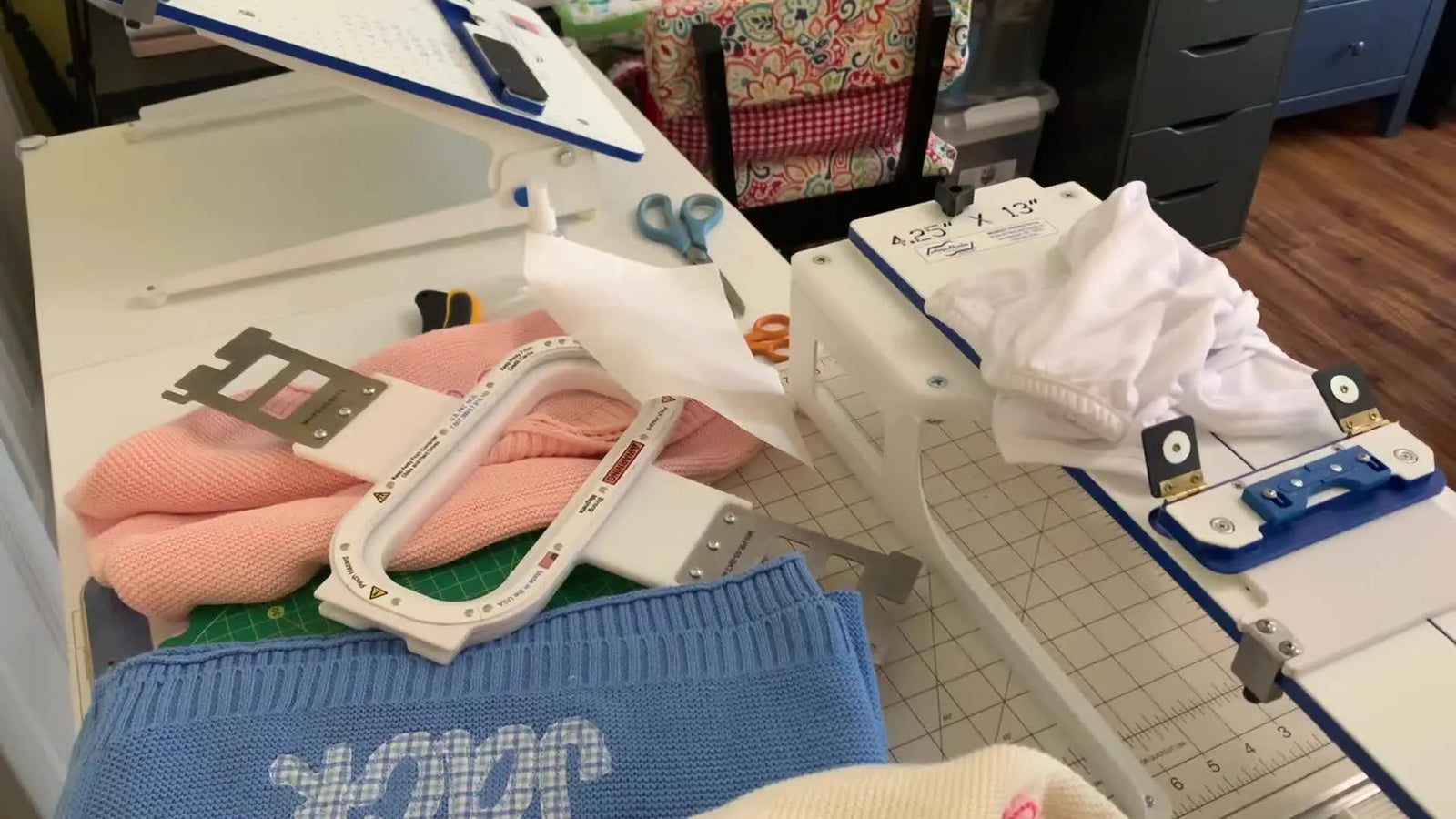 Will Felt Appliqué Survive the Washer? A Real Delicate-Cycle Test on Knit Blankets (and the Backside “Fuzz” Nobody Warns You About)