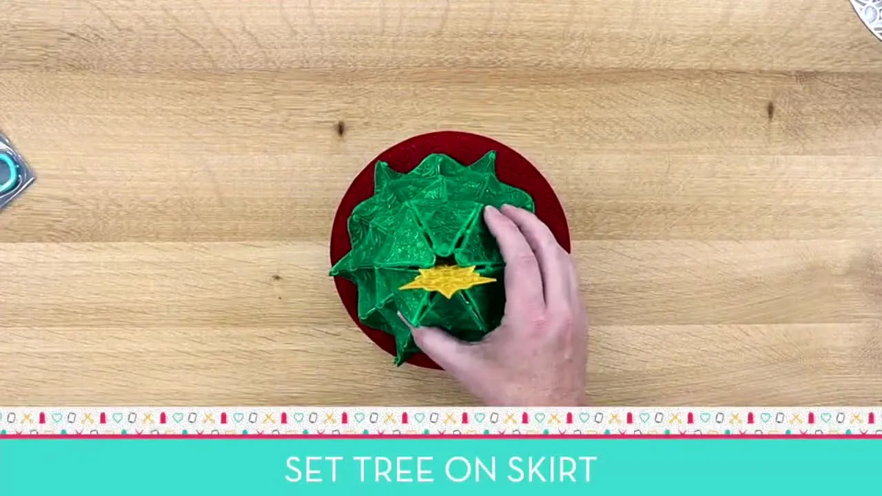 A Freestanding Christmas Tree That Actually Stands Up: OESD 12700 Vinyl Appliqué, WashAway “Stabilizer Sandwich,” and Clean 3D Assembly