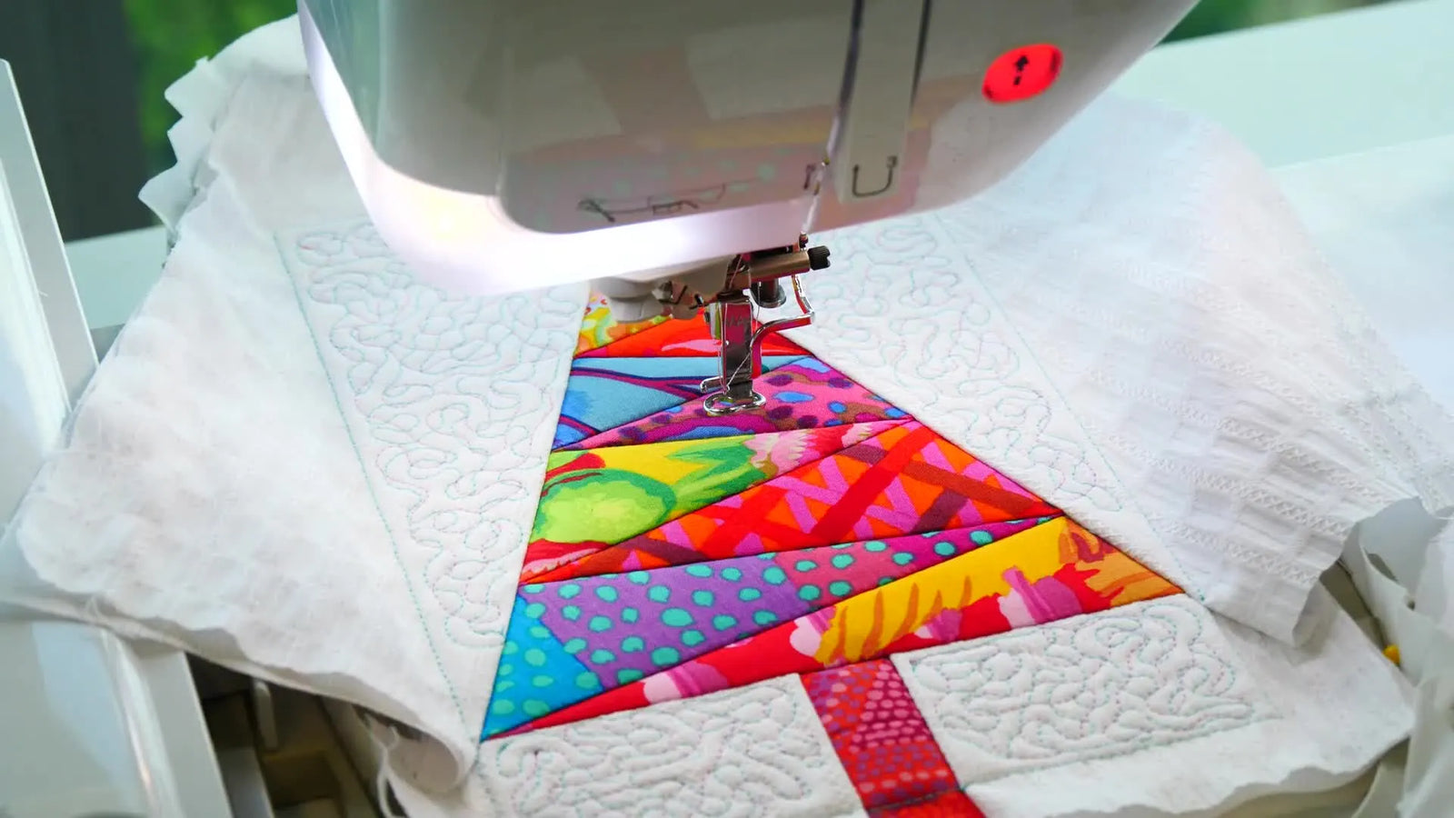 The Calm, Clean Way to Stitch the Sweet Pea “Celebrations Tree” ITH Table Runner (Without Bulky Seams or Shifty Fabric)
