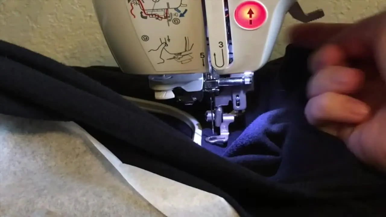 Brother SE400 Embroidery Setup That Actually Works: Needle, Foot Q, Carriage, and the T-Shirt Hooping Trick That Saves Shirts